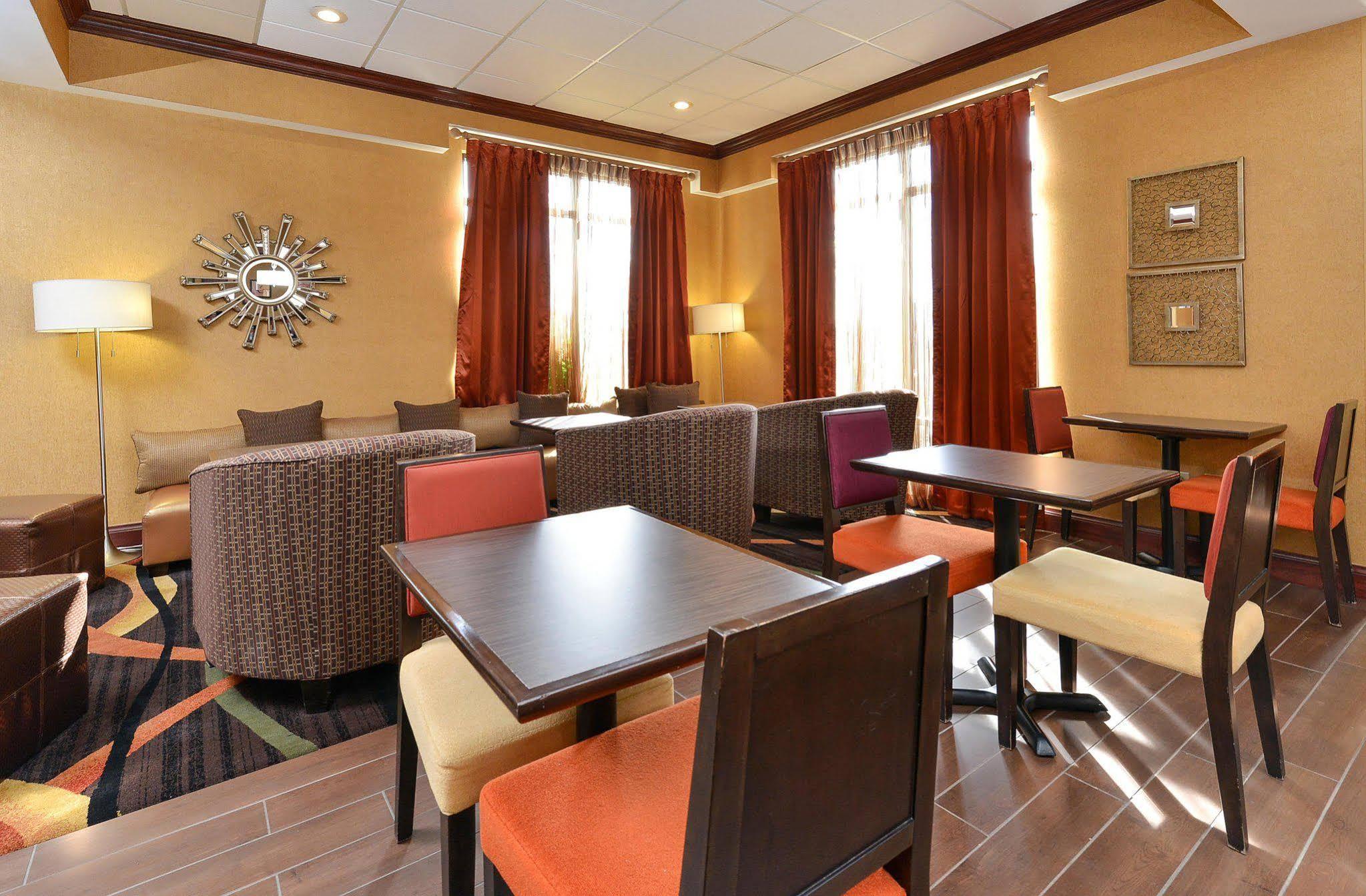 Hampton Inn Keokuk Eksteriør billede