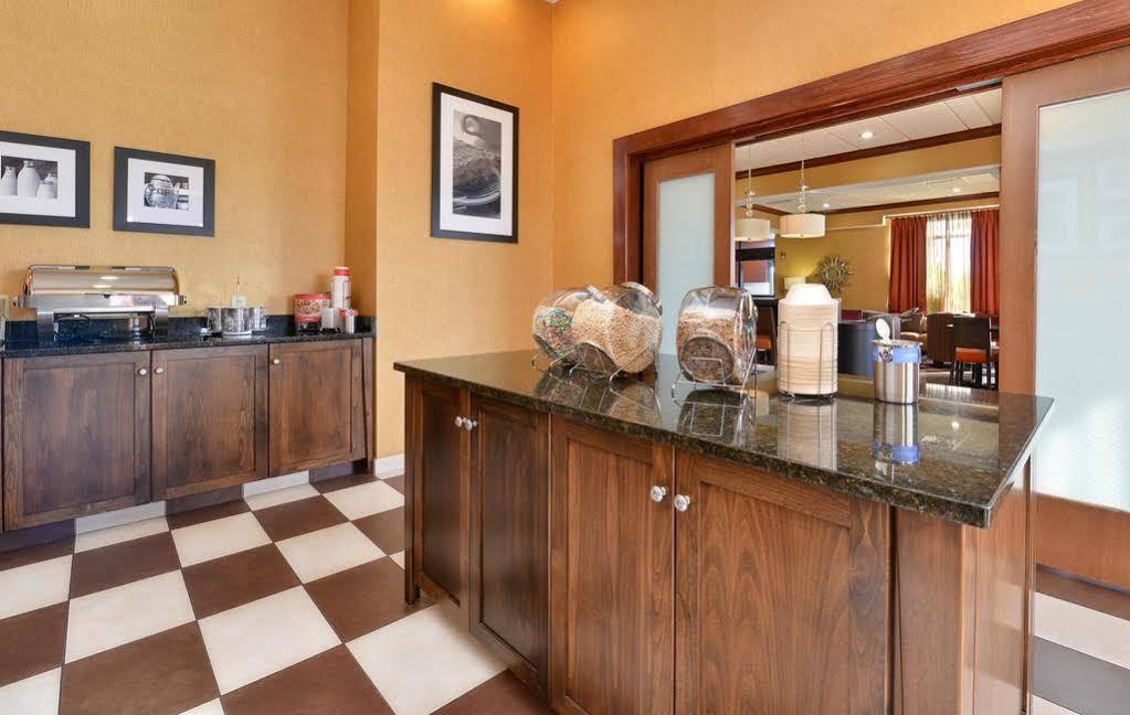 Hampton Inn Keokuk Eksteriør billede